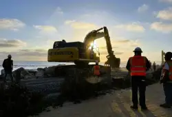 Emergency repairs to last five more weeks along San Clemente’s coastline